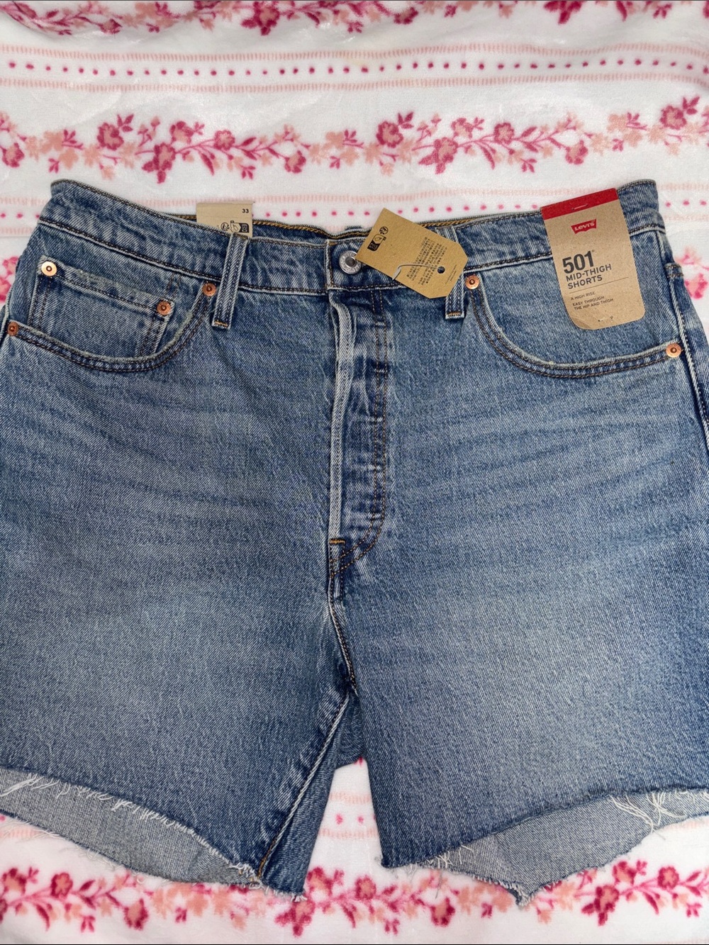 Levi's 501 Mid-High Jean Shorts in Light Blue Denim Size-33